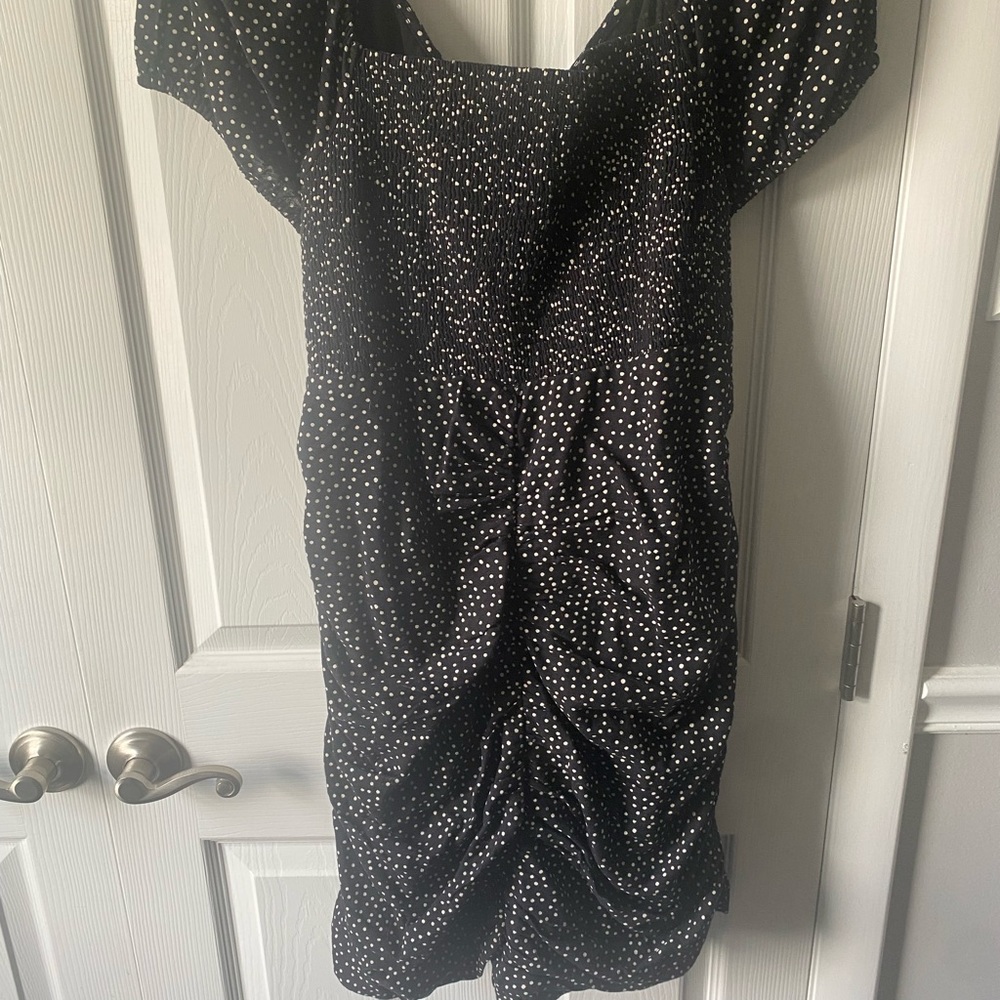 NWT BLACK AND WHITE RUCHED MINI DRESS